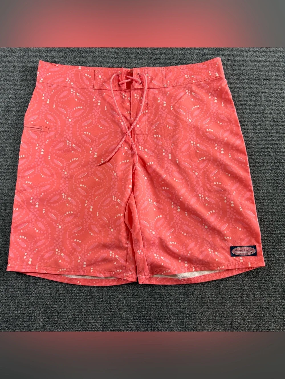 Vineyard Vines Whale Tail Block Print Board Shorts Size 33 Coastal Beach Summer
